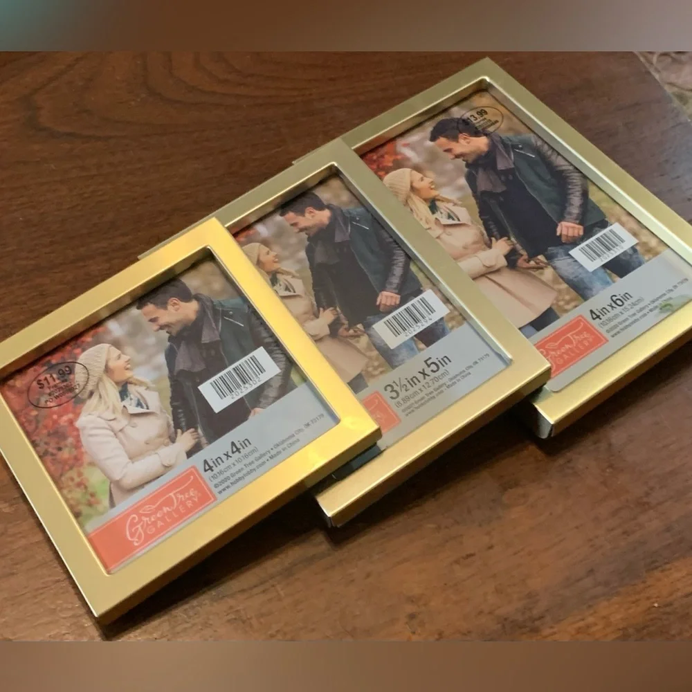 3 Picture Frames